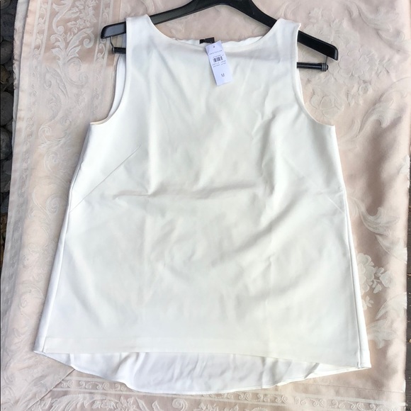 Ann Taylor Tops - Ann Taylor Sleeveless Cream Polyester Knit Top Ann Taylor Tops - Ann Taylor Sleeveless Cream Polyester Knit Top